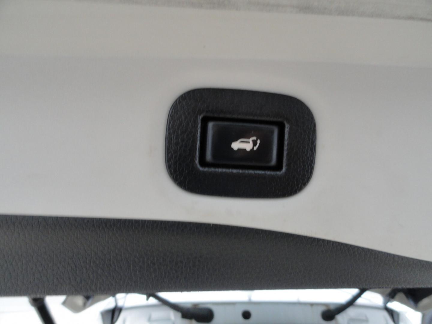 2016 Brilliant Silver Metallic /Jet Black Nissan Rogue SL AWD (5N1AT2MV7GC) with an 2.5L L4 DOHC 16V engine, CVT transmission, located at 827 W 26th Street, Erie, PA, 16508, (814) 455-3401, 42.105431, -80.090942 - Thanks for looking at our two-owner accident-free recent arrival. This is the SL model all-wheel drive with just about every item that was available in the 2016 model year and yes, I know it has a few miles but it's in like new condition and the engine was just recently replace with one that has onl- Photo#34