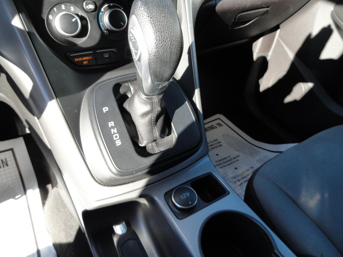 2015 Deep Impact Blue /Greystone Ford Escape SE 4WD (1FMCU9GX9FU) with an 1.6L L4 DOHC 16V engine, 6-Speed Automatic transmission, located at 827 W 26th Street, Erie, PA, 16508, (814) 455-3401, 42.105431, -80.090942- Photo#13