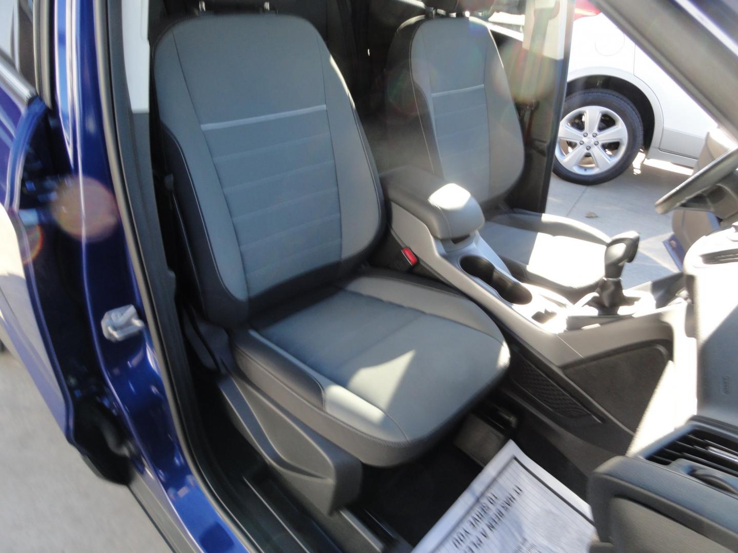 2015 Deep Impact Blue /Greystone Ford Escape SE 4WD (1FMCU9GX9FU) with an 1.6L L4 DOHC 16V engine, 6-Speed Automatic transmission, located at 827 W 26th Street, Erie, PA, 16508, (814) 455-3401, 42.105431, -80.090942- Photo#31