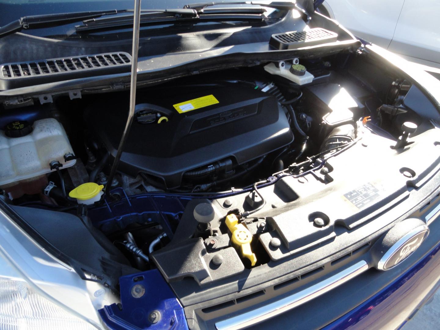 2015 Deep Impact Blue /Greystone Ford Escape SE 4WD (1FMCU9GX9FU) with an 1.6L L4 DOHC 16V engine, 6-Speed Automatic transmission, located at 827 W 26th Street, Erie, PA, 16508, (814) 455-3401, 42.105431, -80.090942- Photo#33
