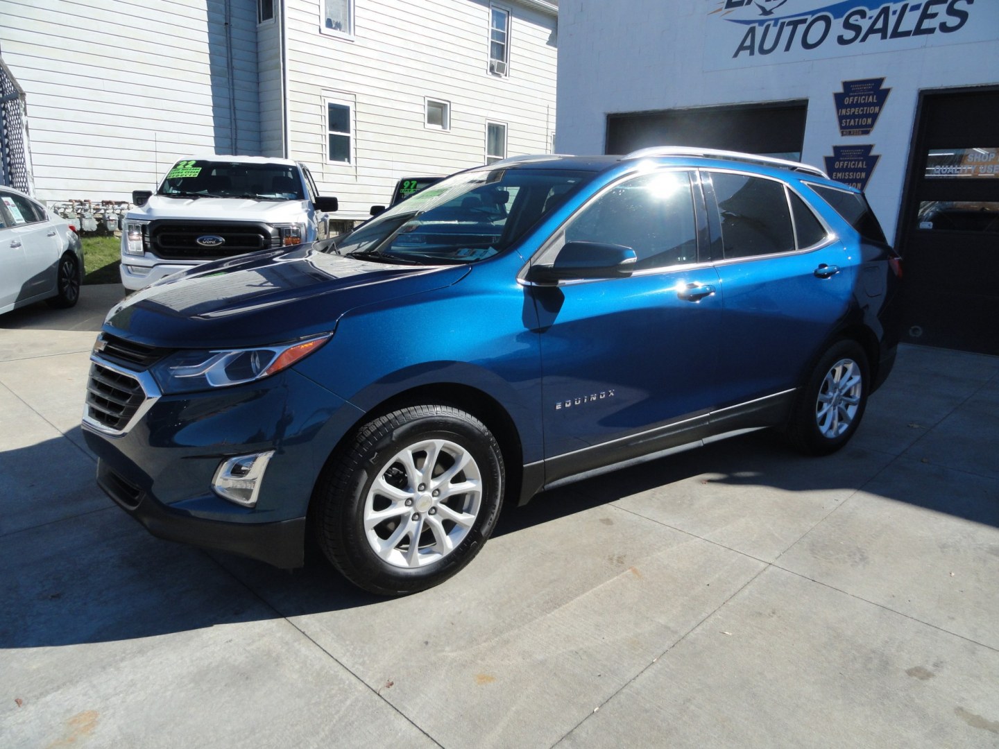2019 Pacific Blue metallic /Medium Ash Gray Chevrolet Equinox LT AWD (3GNAXUEV3KL) with an 1.5L L4 DOHC 16V TURBO engine, 6-Speed Automatic transmission, located at 827 W 26th Street, Erie, PA, 16508, (814) 455-3401, 42.105431, -80.090942 - Thanks for looking at our ONE owner accident and rust-free super clean local trade in. This is the LT model with all wheel drive, power drivers seat, keyless entry with push button start, remote start, heated seats, back up camera, navigation, panoramic sunroof, blind spot monitor and lots more plus- Photo#6
