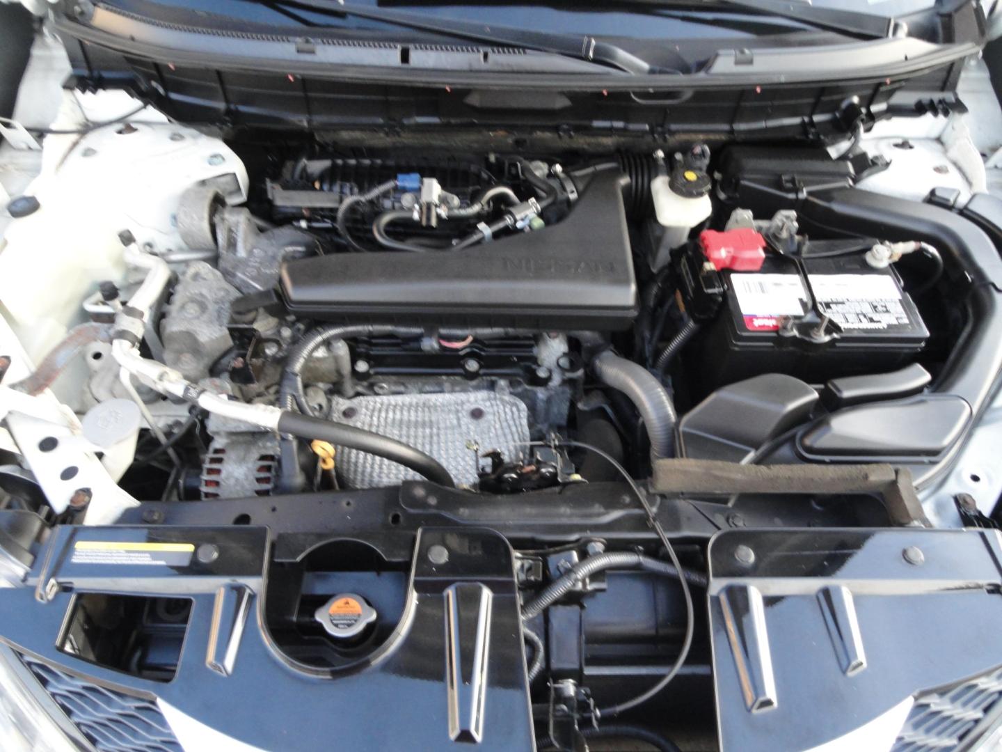 2015 Glacier white /Jet Black Nissan Rogue SV AWD (5N1AT2MVXFC) with an 2.5L L4 DOHC 16V engine, Continuously Variable Transmission transmission, located at 827 W 26th Street, Erie, PA, 16508, (814) 455-3401, 42.105431, -80.090942 - Thanks for looking at our super clean accident and rust-free new vehicle trade. This is the SV all-wheel drive model with lots of options plus it also comes with a spotless exterior as well as a like new nonsmoker interior. A full service was just completed in our service department plus it comes wi- Photo#40